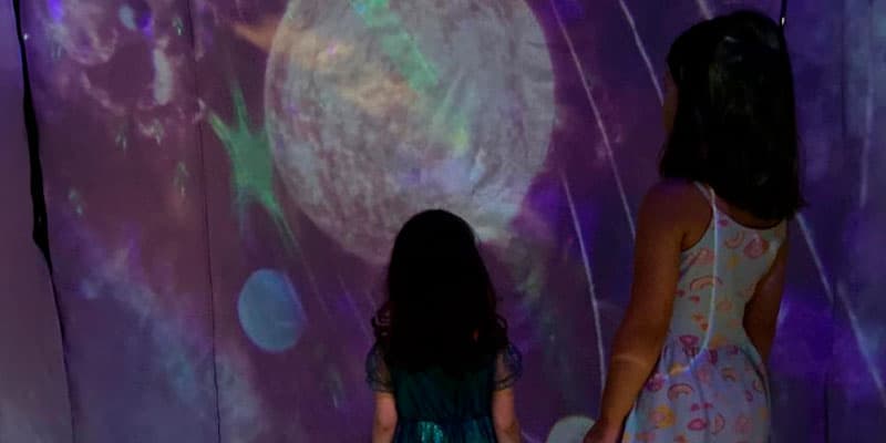 Viagem ao Brincaverso — com Coletivo Mundo Miúdo