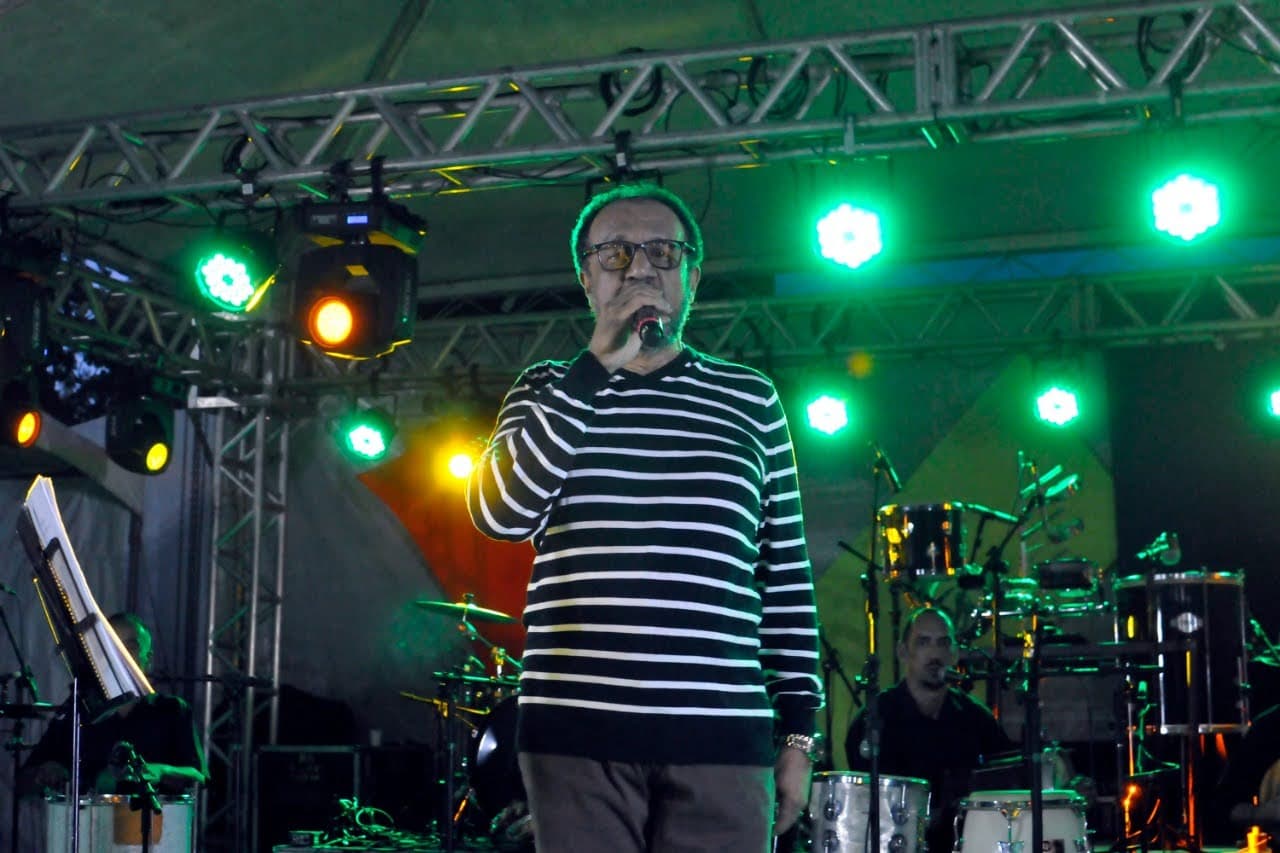 Chico Mendes — Show Sambas Misturados