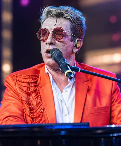 Elton John Diamonds – por Mizinho Carvalho