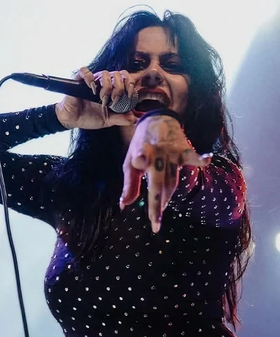 Um Ano Sem Ozzy – Stefano Moliner + Indira Castillo