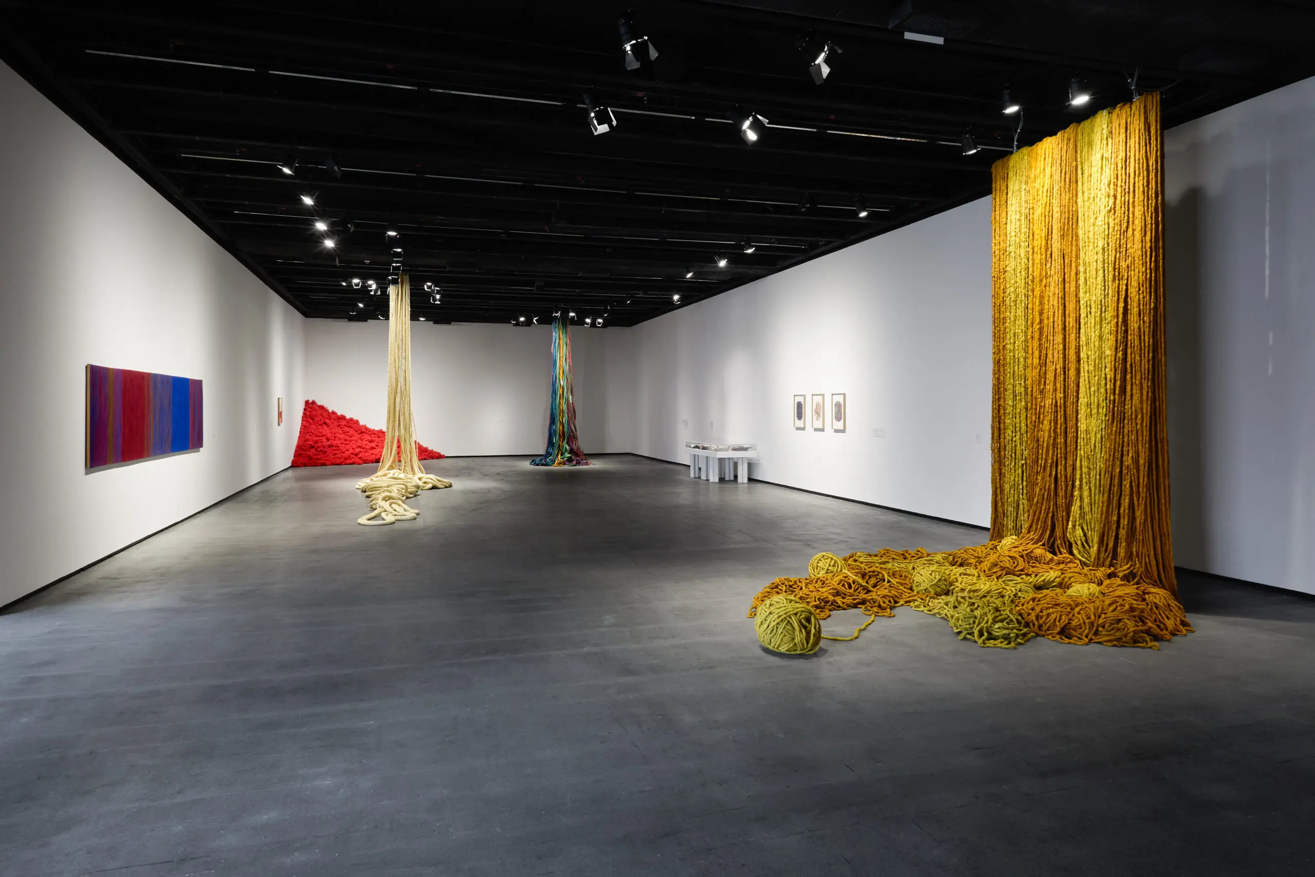 Sheila Hicks – o Que Que É Isso?