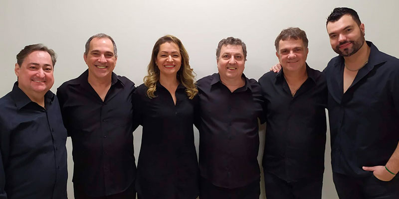 Apresentação Musical com a Banda Doce Veneno